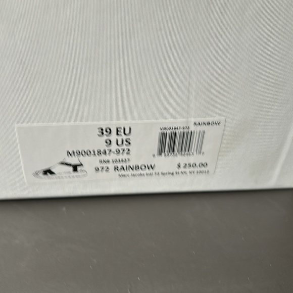 Vince Camuto Rainbow Sequin Criss Cross Flat Sandal 9 NWT - Picture 8 of 9